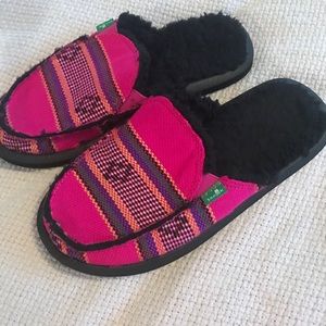 Women’s Sanuks